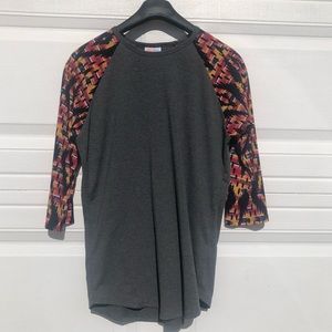 LuLaRoe Randy Stretchy Comfy Casual M Shirt Grey Graphic Sleeve